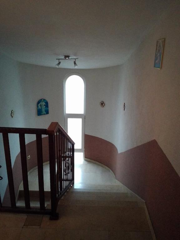 Hotel Quo Vadis Меджугорье Экстерьер фото