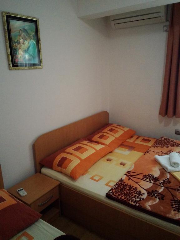 Hotel Quo Vadis Меджугорье Экстерьер фото
