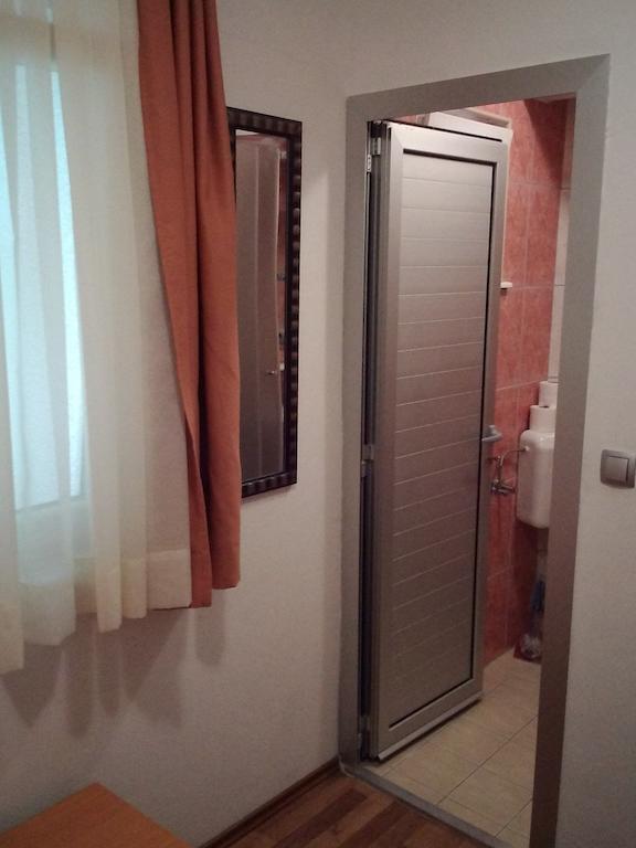 Hotel Quo Vadis Меджугорье Номер фото