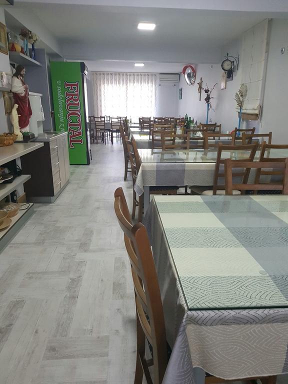 Hotel Quo Vadis Меджугорье Экстерьер фото